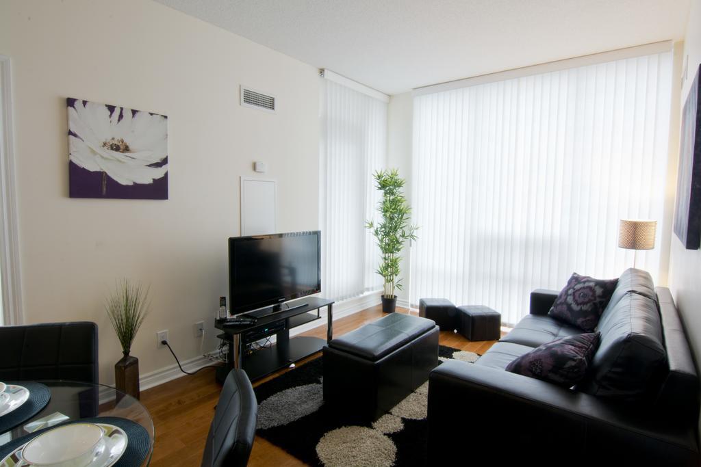 Maplewood Furnished Suites Mississauga Szoba fotó