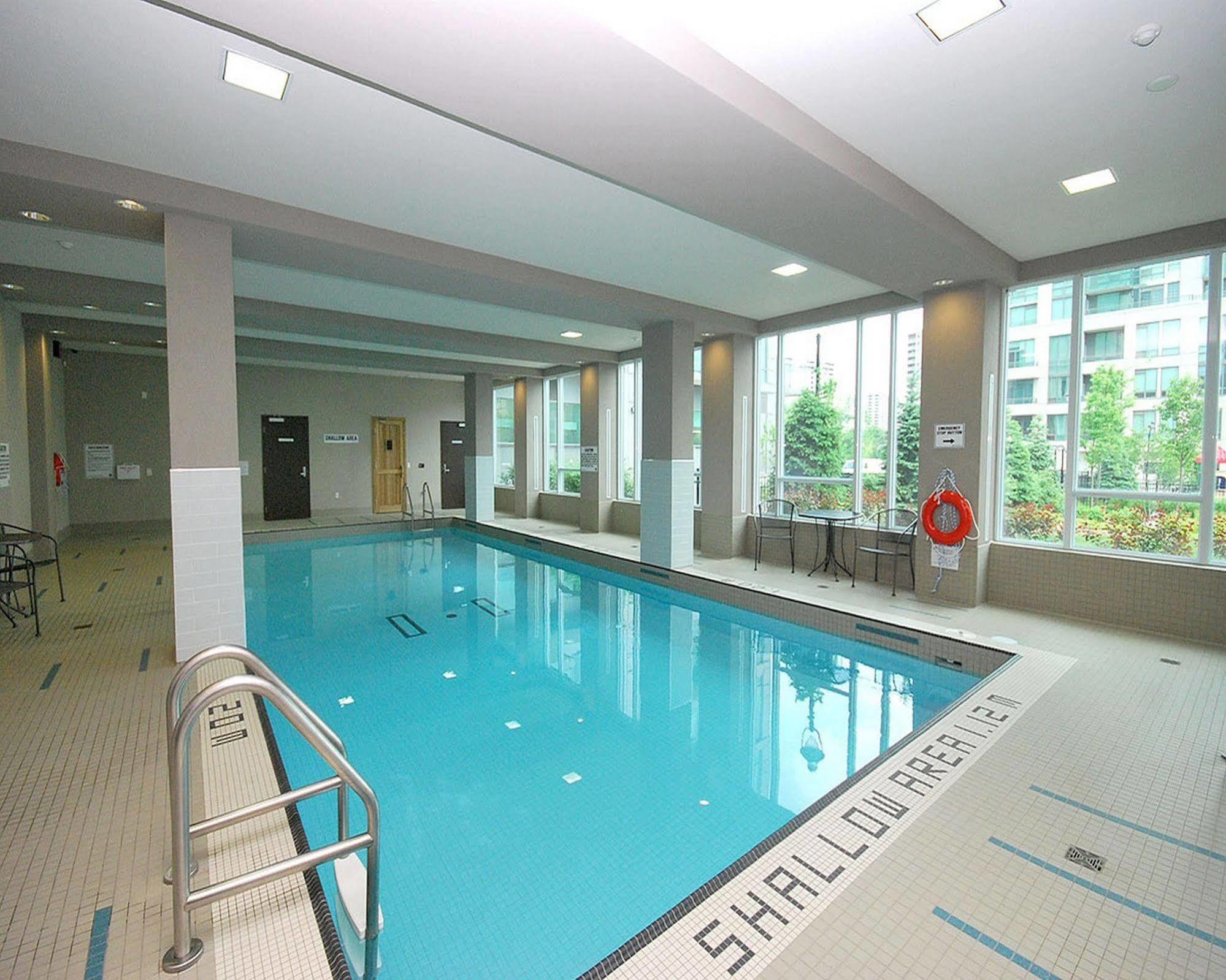 Maplewood Furnished Suites Mississauga Kültér fotó